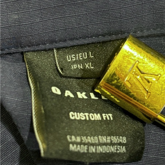 Oakley Light Weight Jacket - Picture 4 of 4